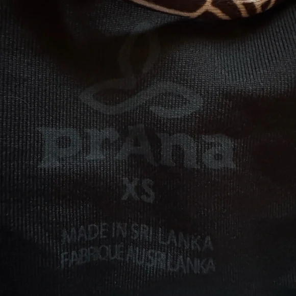 Prana Black and White Leaf Print Swim Coverup Rashguard - Picture 4 of 6